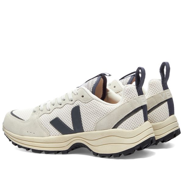 veja venturi running sneaker