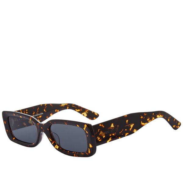 Tortoise and black sunglasses clearance