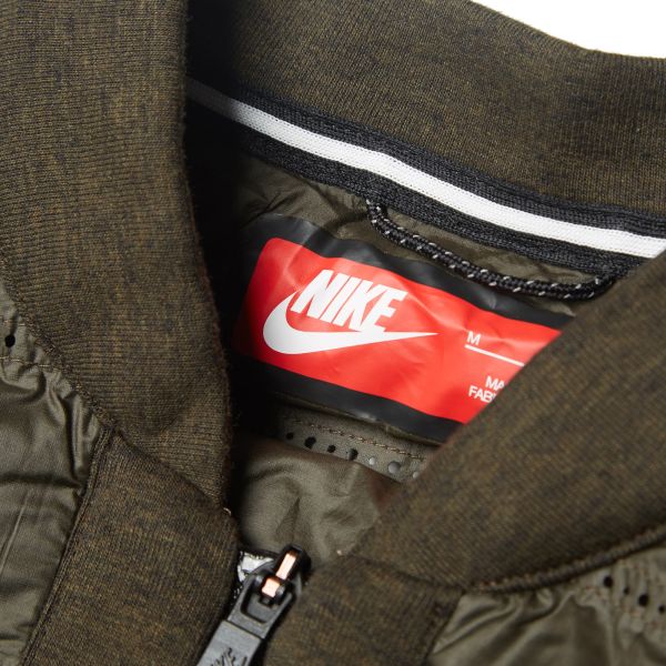 Nike Women's Tech Fleece Aeroloft 