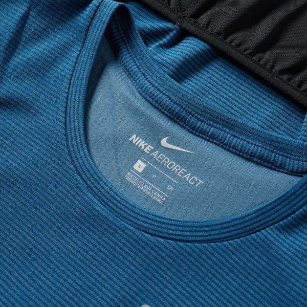 aeroreact nike