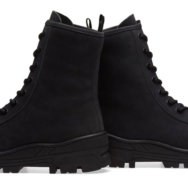 yeezy combat boots season 5