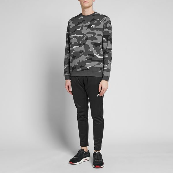Nike club camo crew sweat clearance