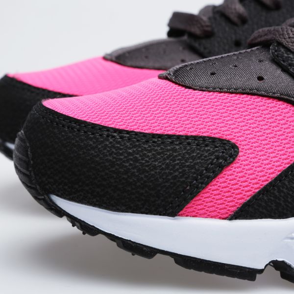 nike huarache hyper pink