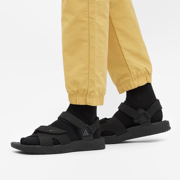 Nike acg air deschutz mens off noir stores Clearance