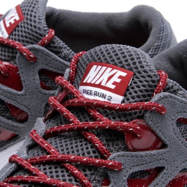 nike free runners red