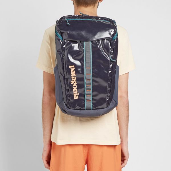 smolder blue patagonia black hole