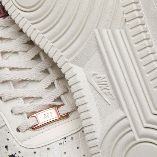 nike air force 1 07 lx phantom