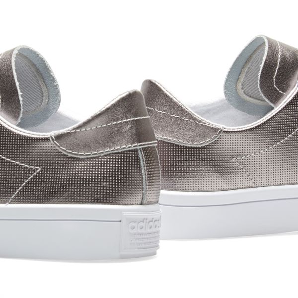 adidas court vantage silver