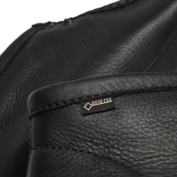 clarks wallabee gore tex black