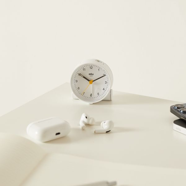 Braun Classic Analogue Alarm Clock White END. (JP)