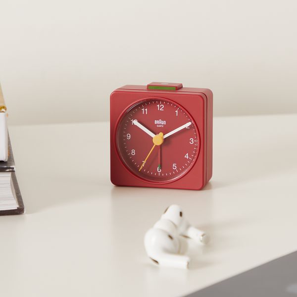 Braun Classic Travel Alarm Clock Red END. (JP)