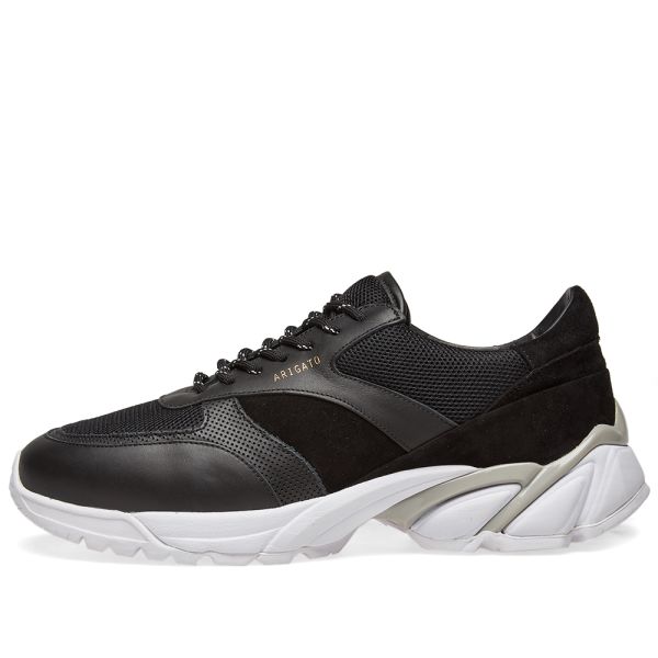 axel arigato tech runner black