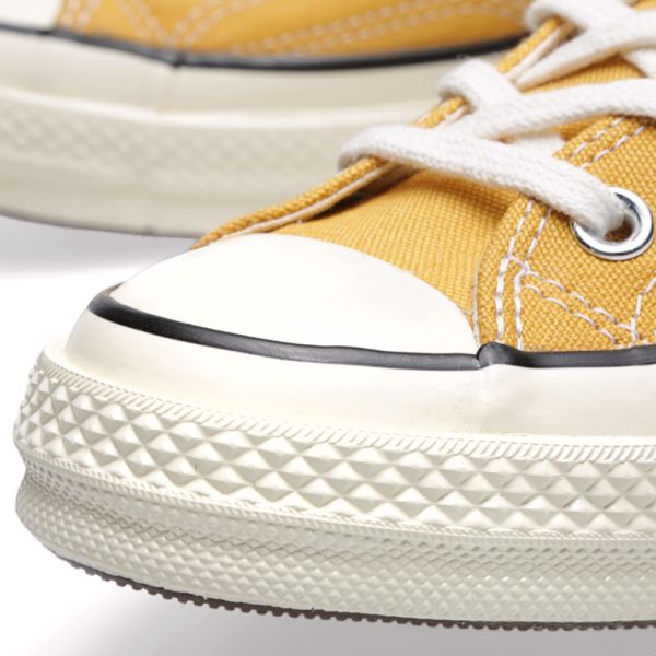 nike sunflower slides