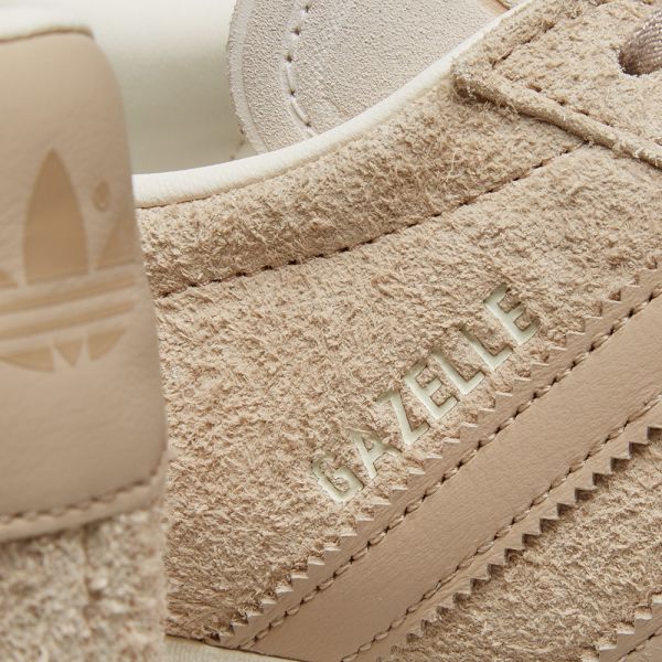 nude gazelles