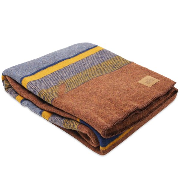 Pendleton Yakima Twin Wool Blanket With Carrier High Ridge End