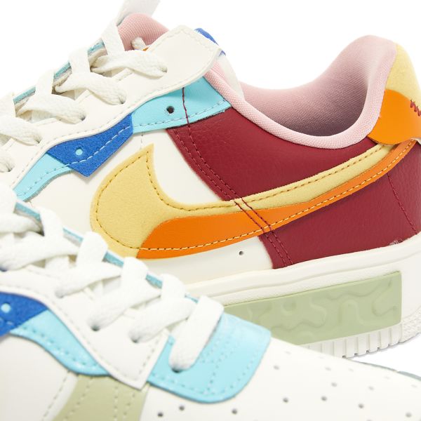 Nike Air Force 1 Fontanka W 在庫限り即納 【新品】NIKE WMNS AIR FORCE 1 ’07 サターンゴールド スニーカー