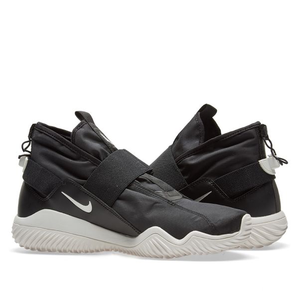 nike komyuter black white