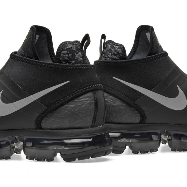 vapormax slip on black