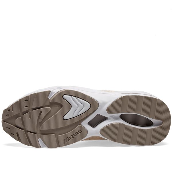 mizuno wave rider brown