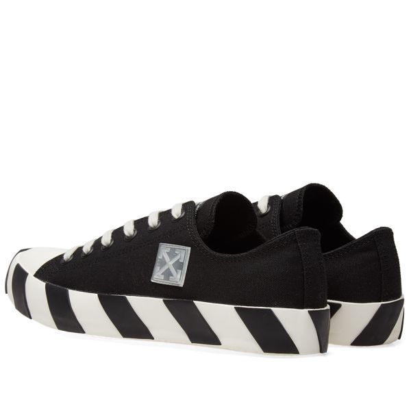 black sneakers white stripe