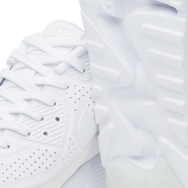 nike ultra moire white