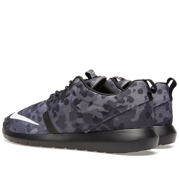 nike roshe run dark grey