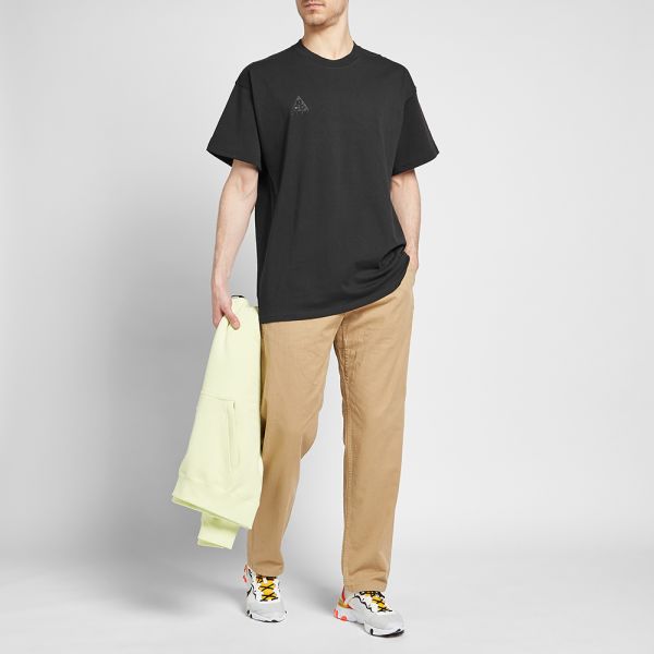 tee shirt nike acg