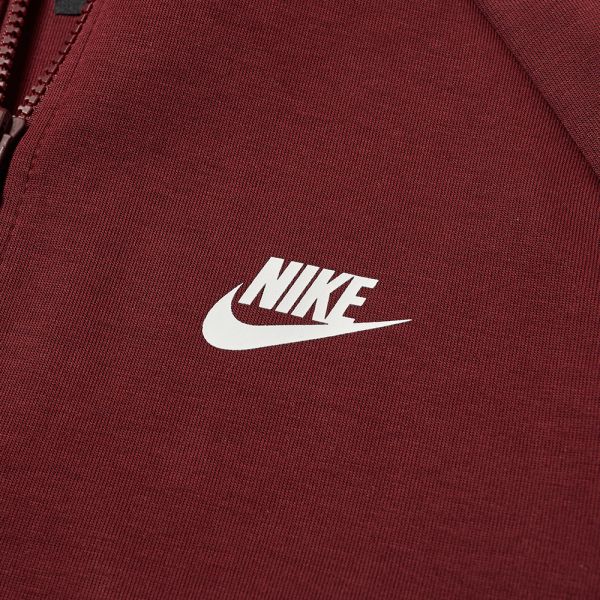 nike tech night maroon