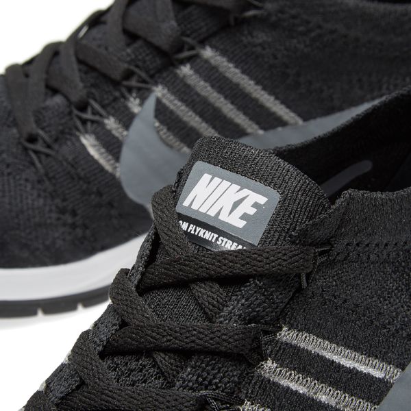 nike flyknit streak black