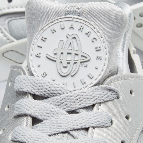 air huarache run mid silver