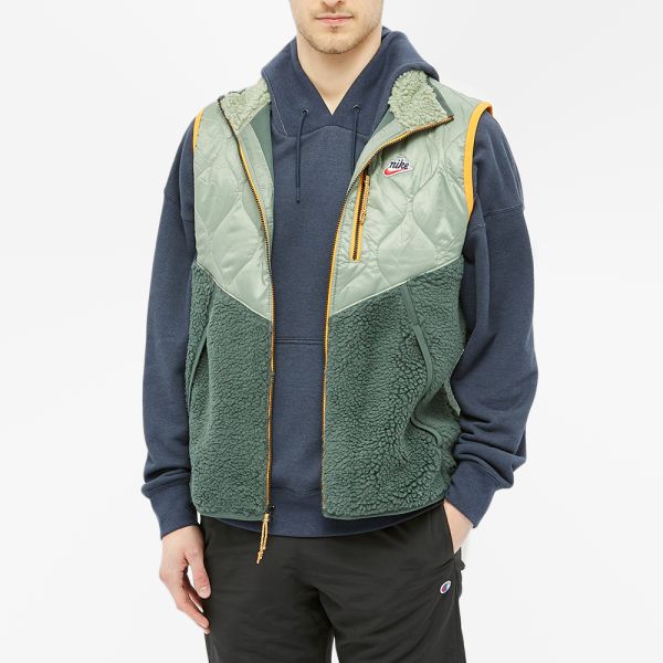 Nike heritage insulated vest clearance