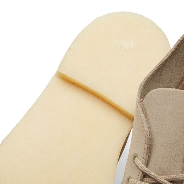 Le classique CLARKS ORIGINALS THE DESERT BOOT SAND SUEDE 2 26107881 3 a Le classique CLARKS ORIGINALS THE DESERT BOOT SAND SUEDE 2 26107881 3 a