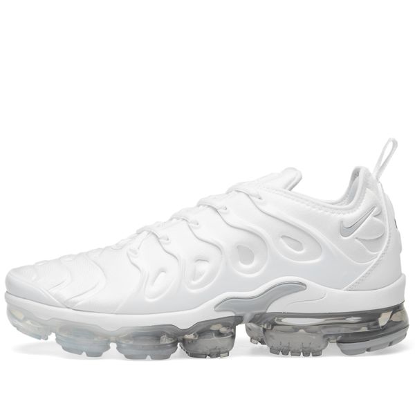 footlocker vapormax plus