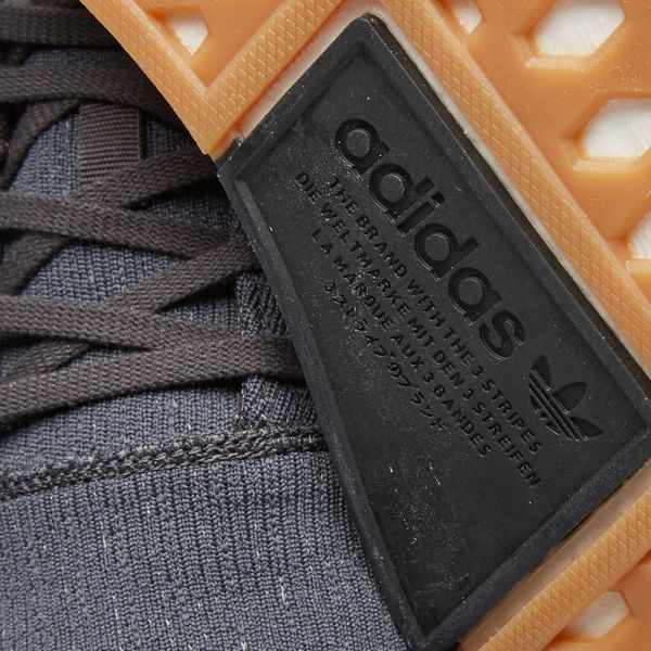 adidas nmd_r2 cq2400