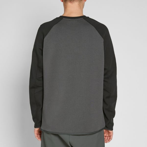anthracite tech fleece