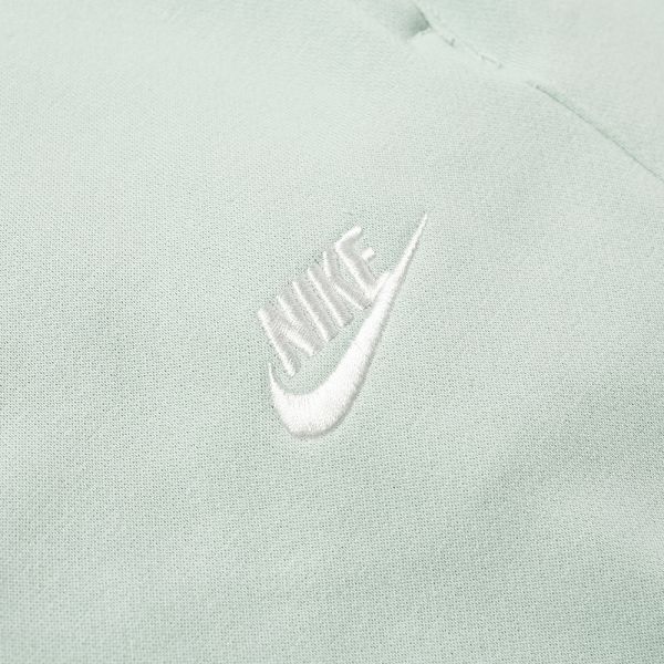 Nike club jogger pistachio frost Clearance