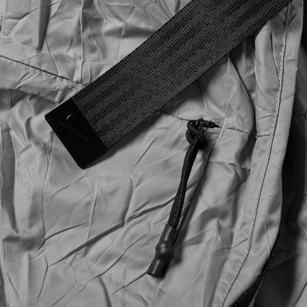 nike tech woven crinkle short