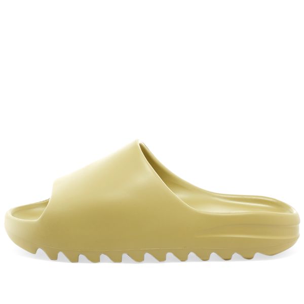 Adidas Yeezy Slides Sandals come in 4 colors