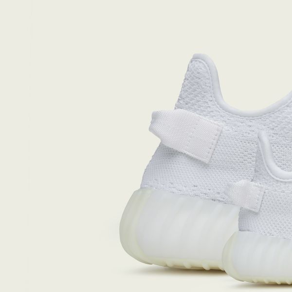 SUEDE store Man YEEZY SLIDE YEEZY 350 LINEN. Facebook